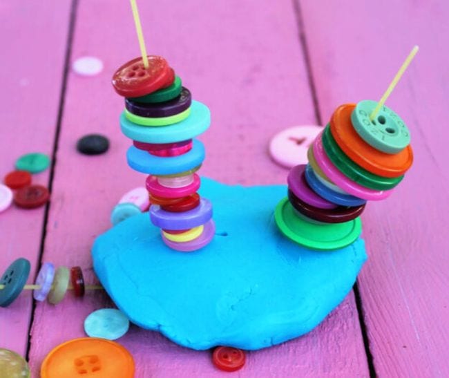 26 Button Activities and Crafts for Learning | WeAreTeachers