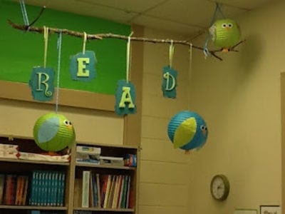 Reading nook with owls