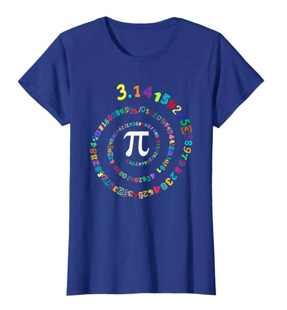 円周率の数字がプリントされた紺色のTシャツを着ます。シャツには、円周率の数字がマルチカラーでプリントされ、円周率のシンボルの周りに螺旋状に配置されています