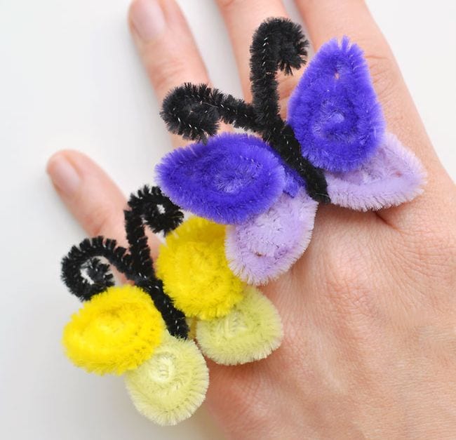 Butterfly-shaped rings made of pipe cleaners