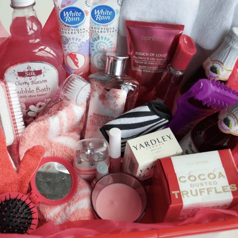 Spa gift basket