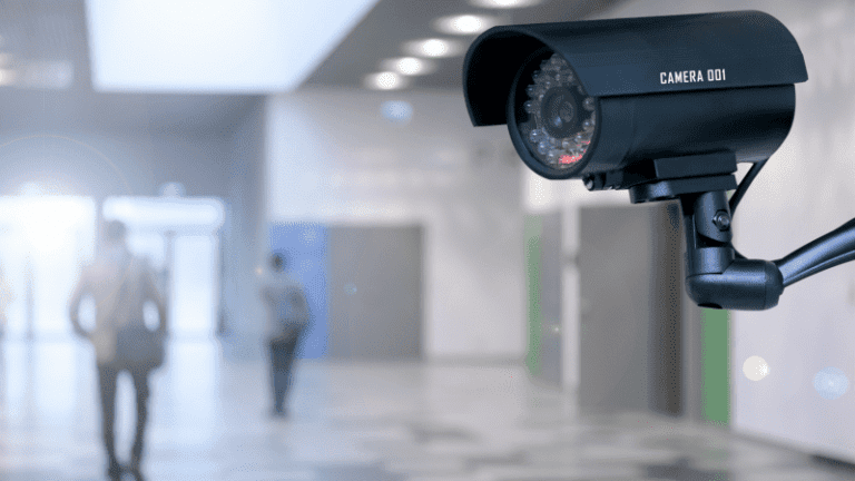 should-schools-put-surveillance-cameras-in-classrooms-pros-and-cons