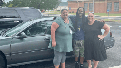 Acts of Kindness at School: These Teachers Bought a Custodian a Car