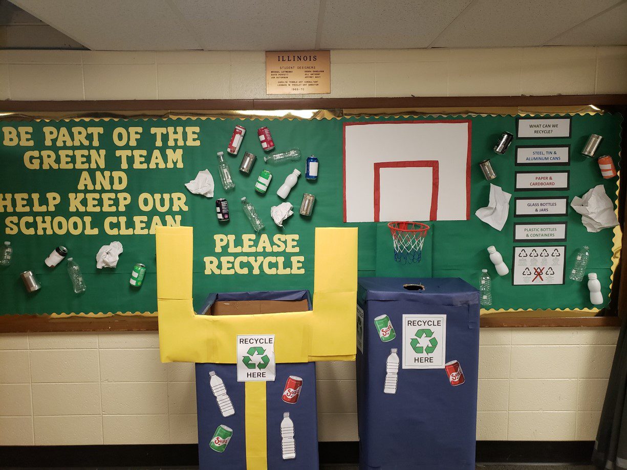 12 School Displays that Teach What's Recyclable