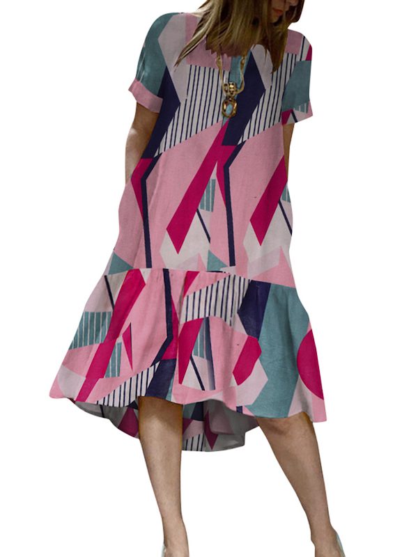 Short sleeve dress with geometric pattern