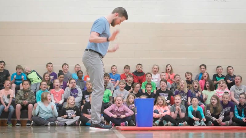 This Gym Teacher Uses Unbelievable Trick Shots to Teach Students an Important Lesson
