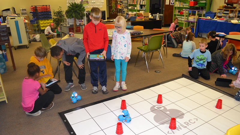 hands-on coding and robotics support a growth mindset